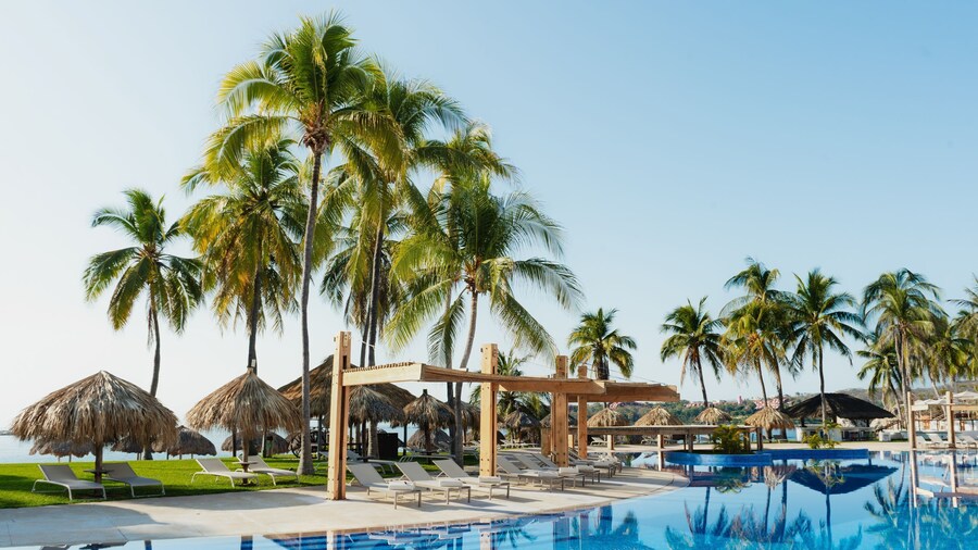 Camino Real Zaashila Huatulco