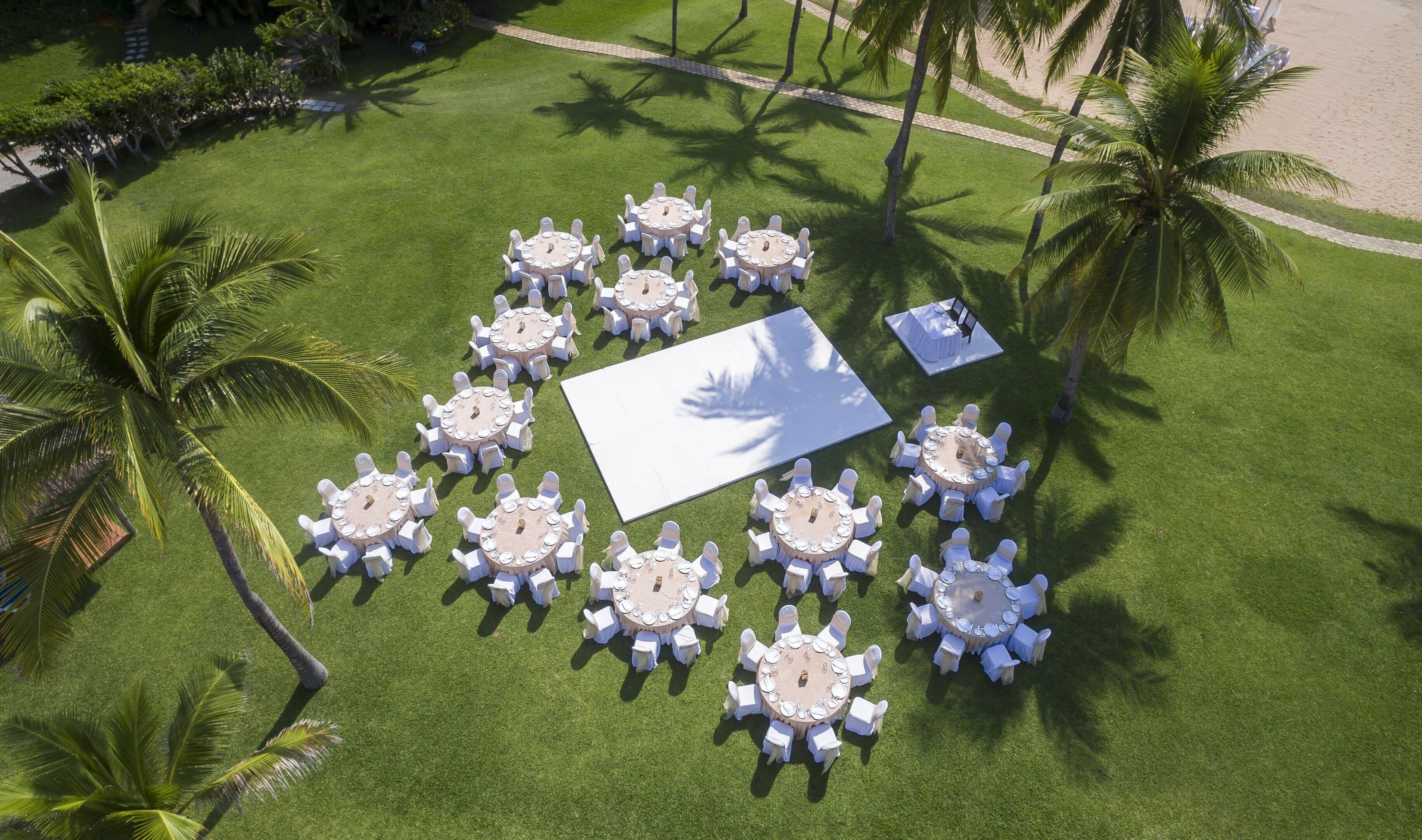 outdoor banquet area