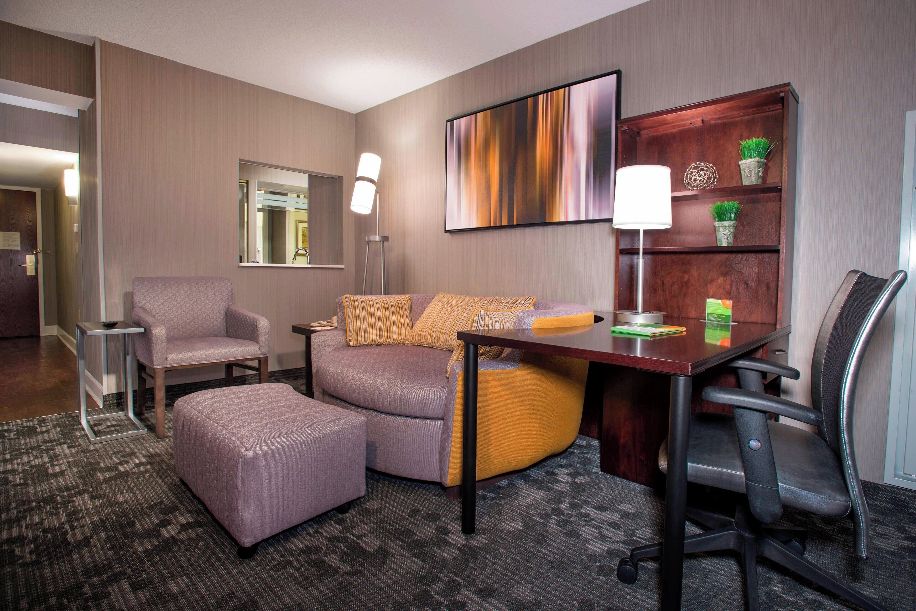 suite, 1 bedroom | hypo-allergenic bedding, desk, laptop workspace, blackout curtains