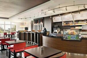 2 restaurants, breakfast, lunch, dinner served; American cuisine