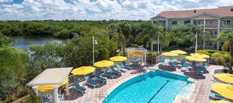 那不勒斯希爾頓逸林套房酒店