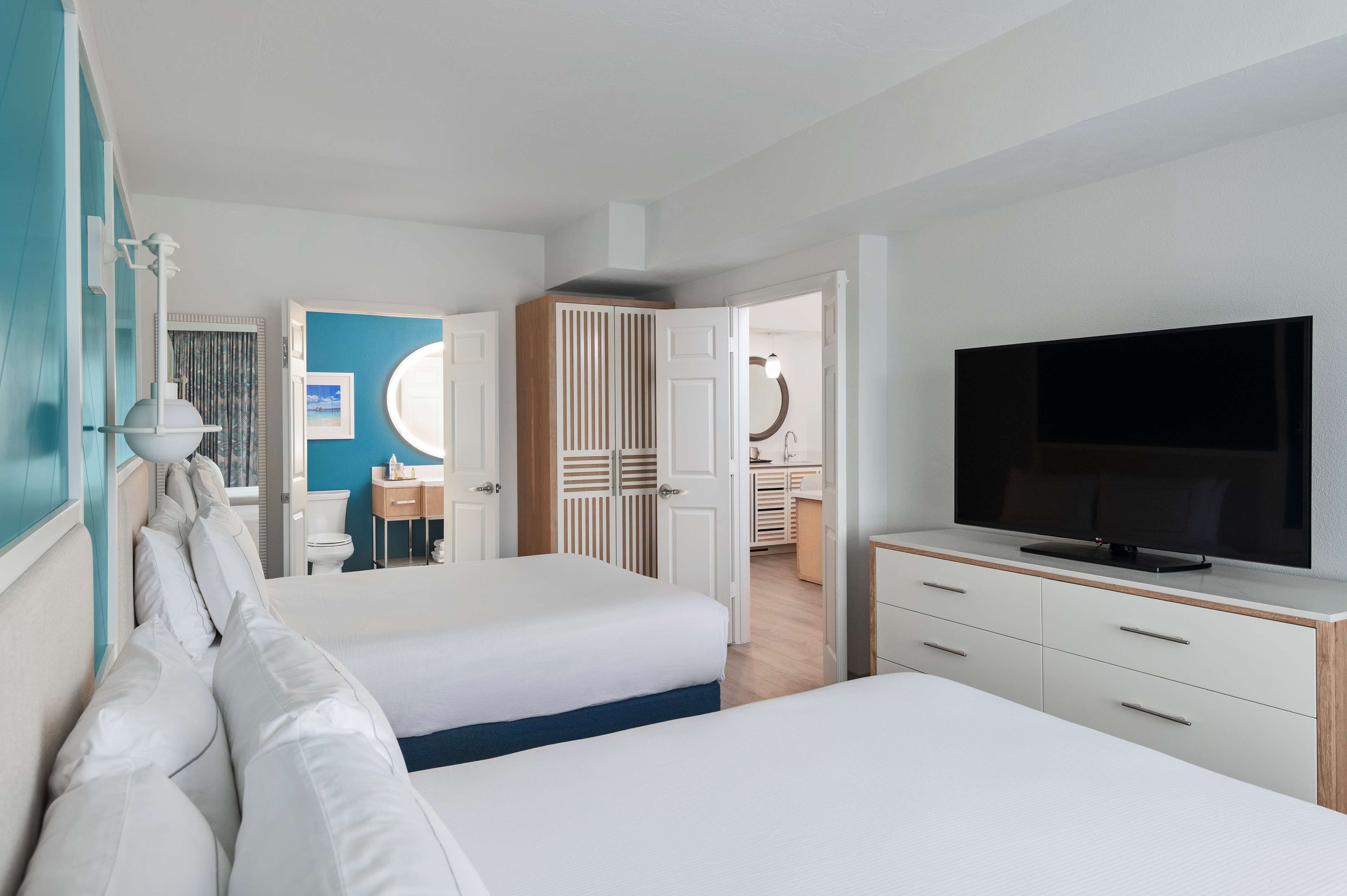 premium bedding, down duvets, pillow-top beds, in-room safe