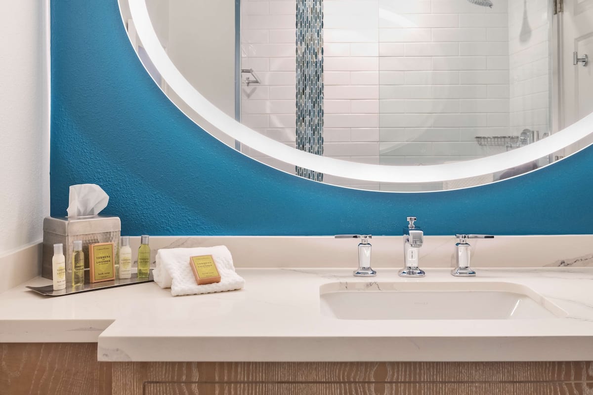 suite king bed | bathroom shower