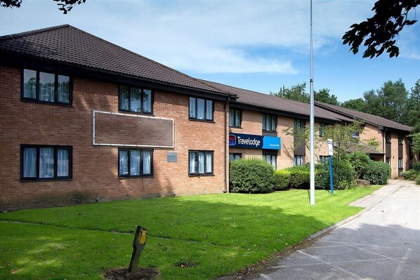 Exterior - Travelodge Lancaster M6 (Lancaster)
