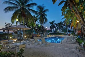 Outdoor pool, pool loungers