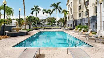 Outdoor pool, sun loungers