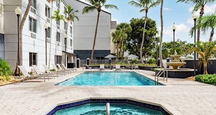 Fairfield Inn And Suites By Marriott Boca Raton