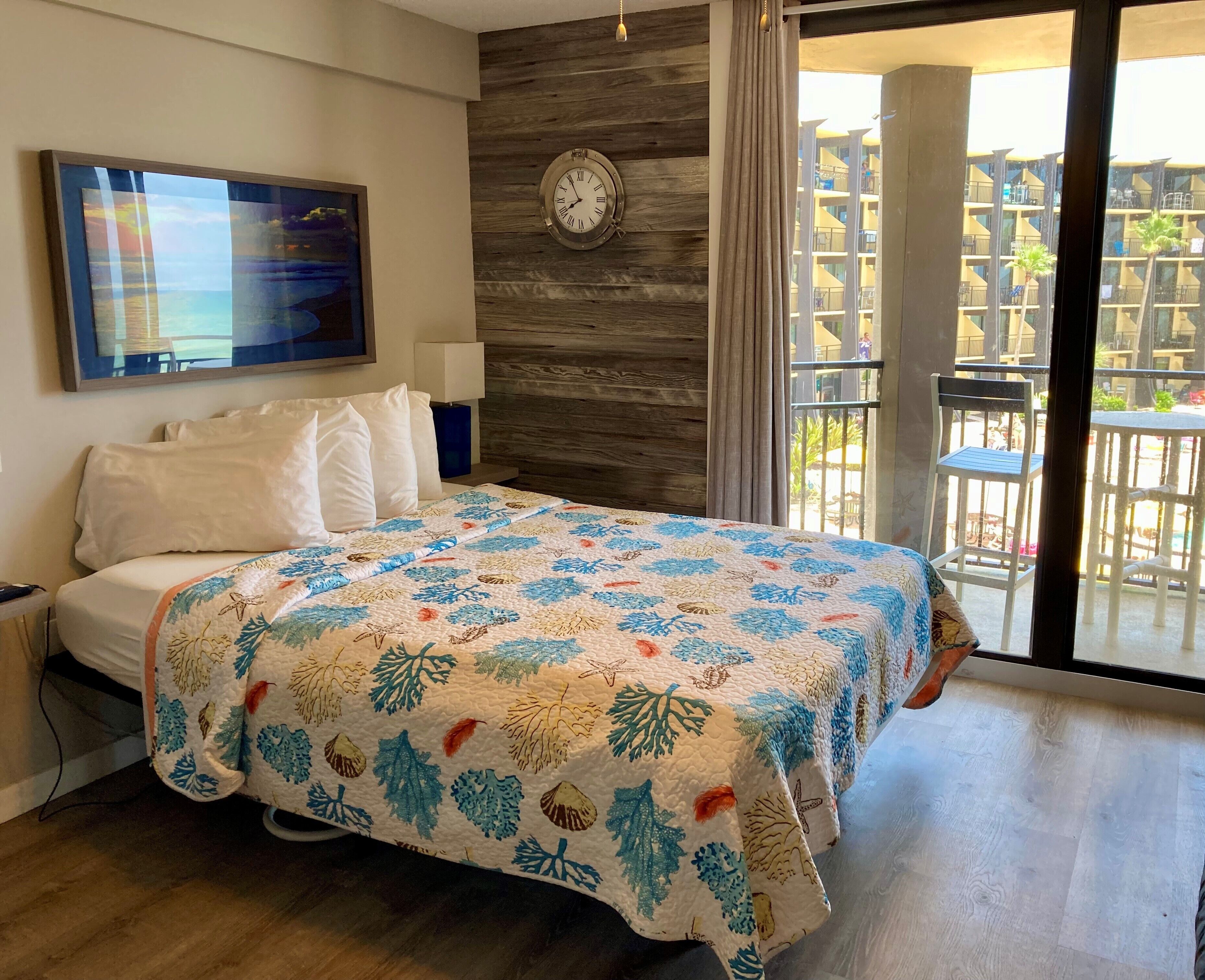 Standard Room | Hypo-allergenic bedding, in-room safe, individually decorated