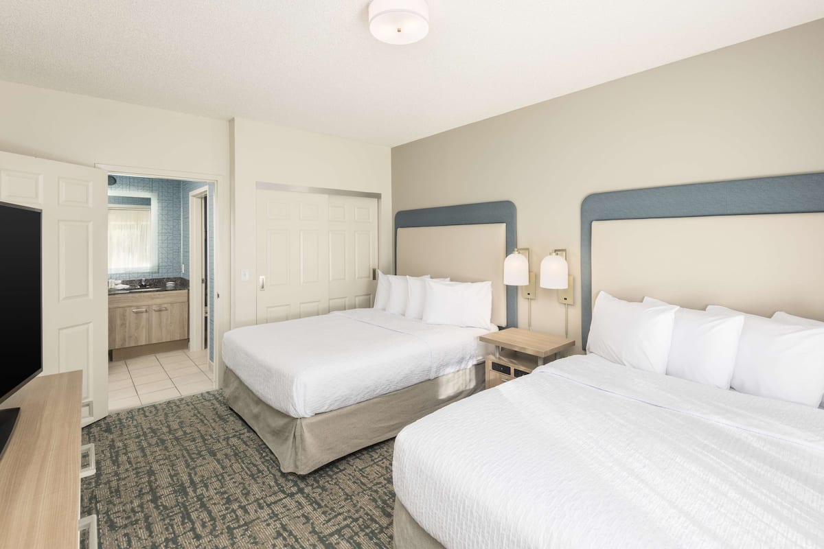 Hypo-allergenic bedding, desk, blackout curtains, soundproofing