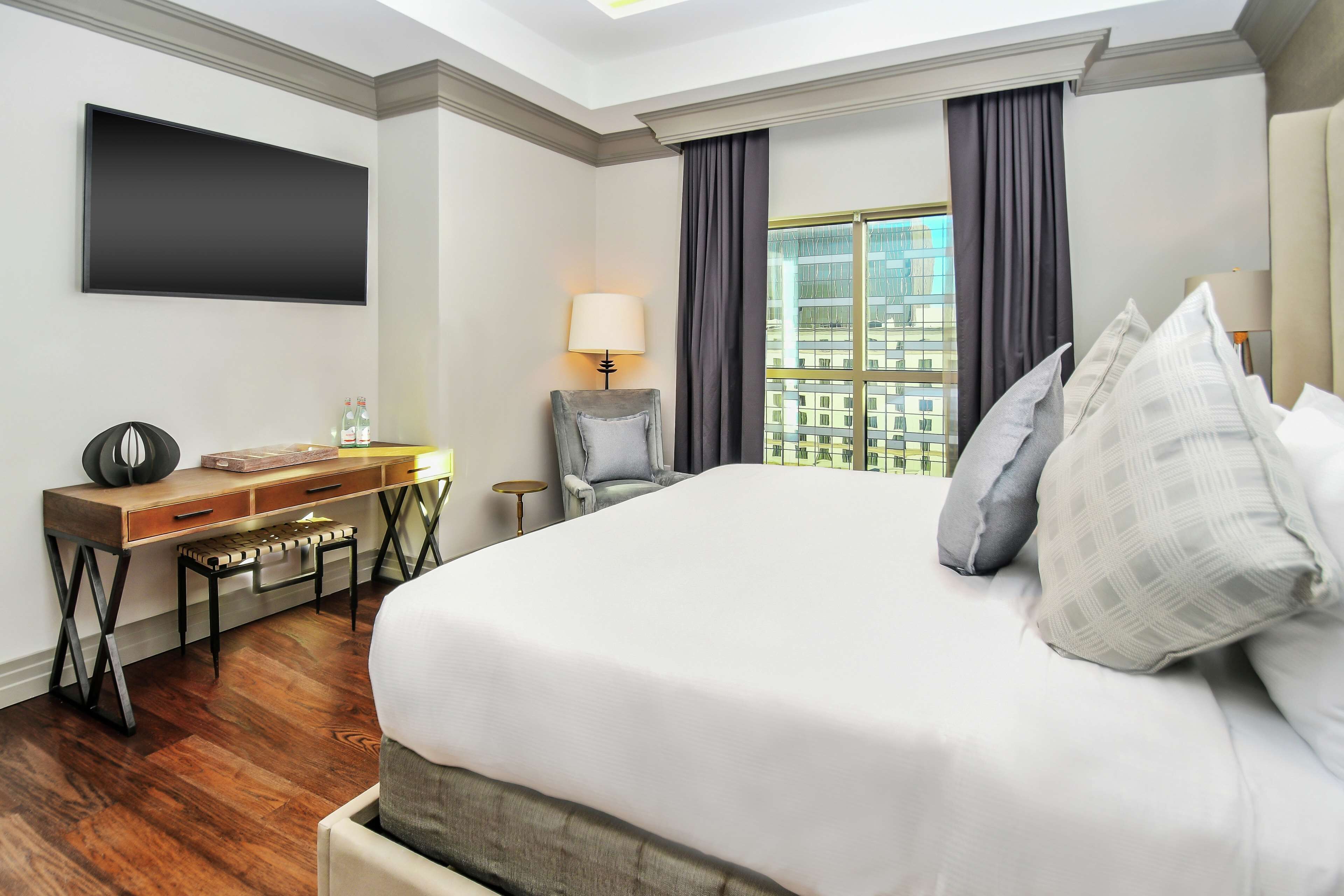 presidential suite, 1 bedroom | in-room safe, desk, iron/ironing board, free cots/infant beds