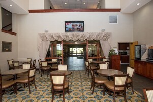 Free daily buffet breakfast
