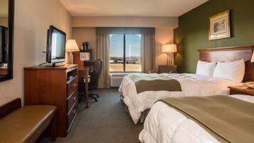 Hypo-allergenic bedding, in-room safe, desk, laptop workspace