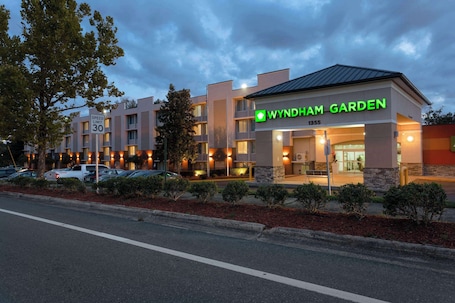 Exterior. Wyndham Garden Tallahassee Capitol