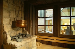 Couples treatment room(s), hot stone massages