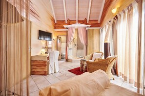 Deluxe-Doppelzimmer, 1 King-Bett | Wohnbereich