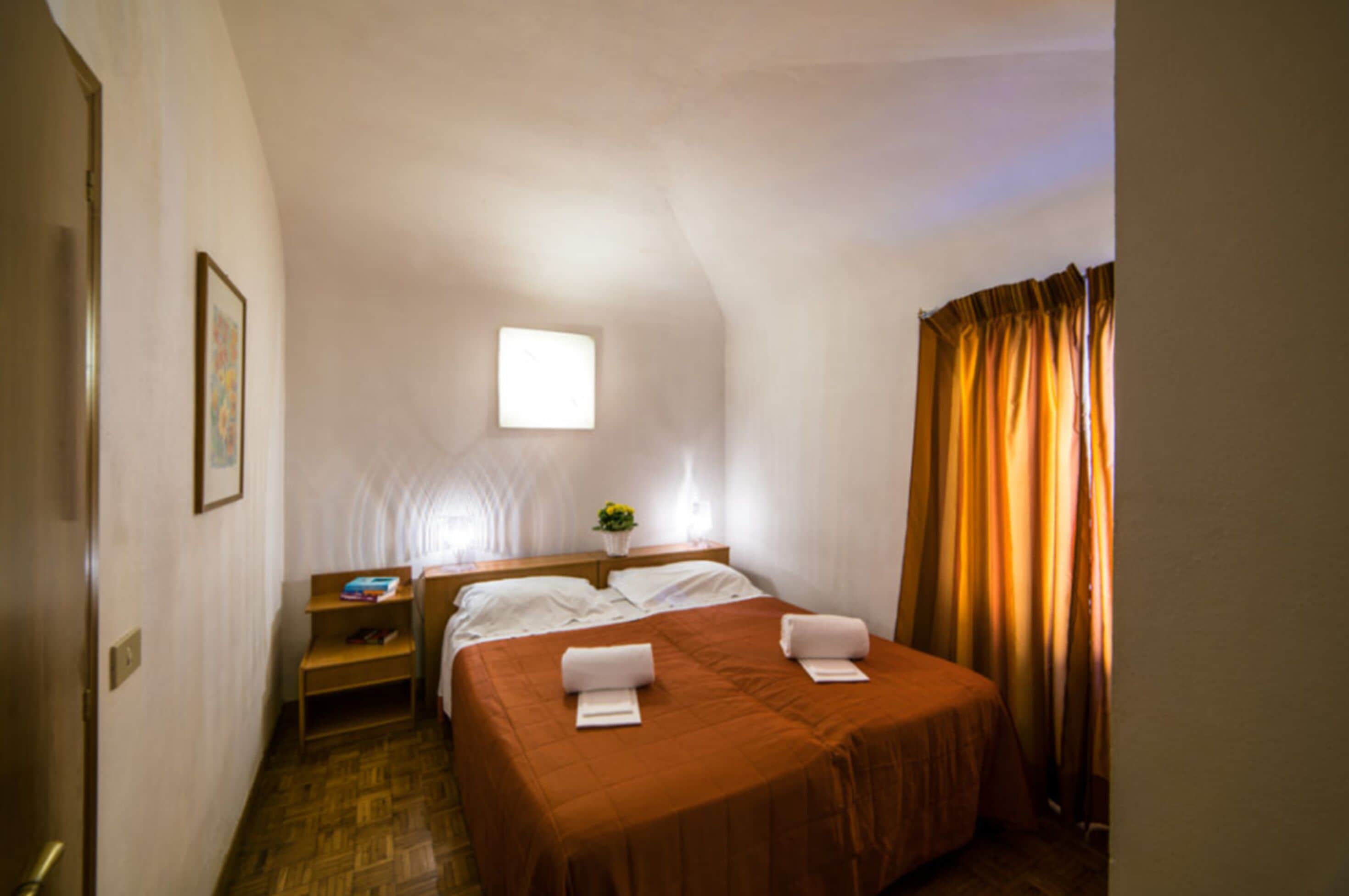 minibar, in-room safe, iron/ironing board, cots/infant beds