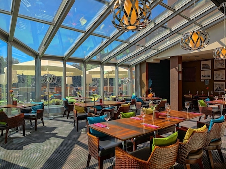 Lunch and dinner served . Hotel Mercure Gdansk Stare Miasto