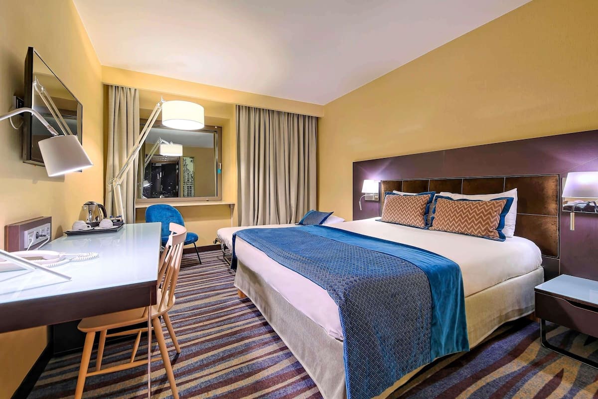 1 bedroom, minibar, in-room safe, individually furnished