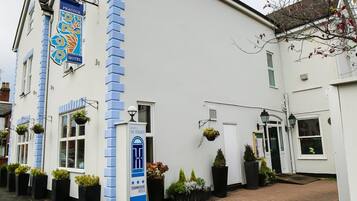 Façana frontal de l'allotjament