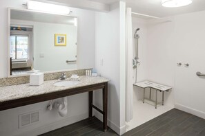 Suite, 1 King Bed, Accessible, Non Smoking (Mobility & Hearing, Roll-in Shower) | Bathroom shower - Hampton Inn & Suites by Hilton Miami-Doral/Dolphin Mall (Miami)