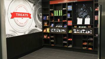 Snack bar