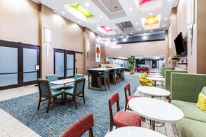 Bao gồm bữa sáng buffet hàng ngày 