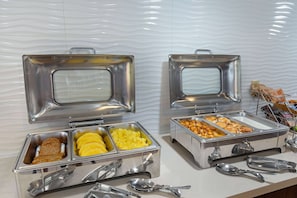 Desayuno de autoservicio incluido todos los días 