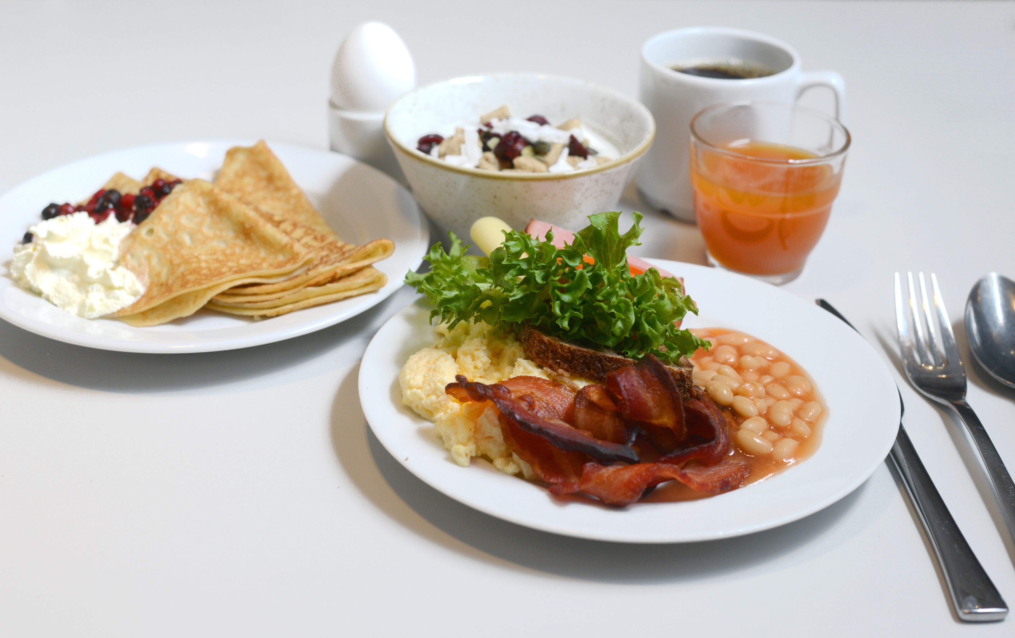 free daily english breakfast