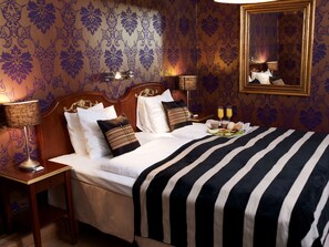 Suite, 1 grand lit, non-fumeur, balcon (Living Room)