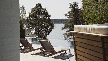 Outdoor pool, sun loungers