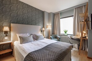 Standard Double Room | In-room safe, desk, blackout curtains, iron/ironing board - Home Hotel Wellington (Stockholm)