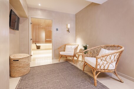 Home Hotel Wellington - view 2