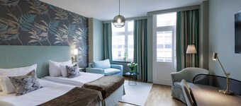 Home Hotel Wellington