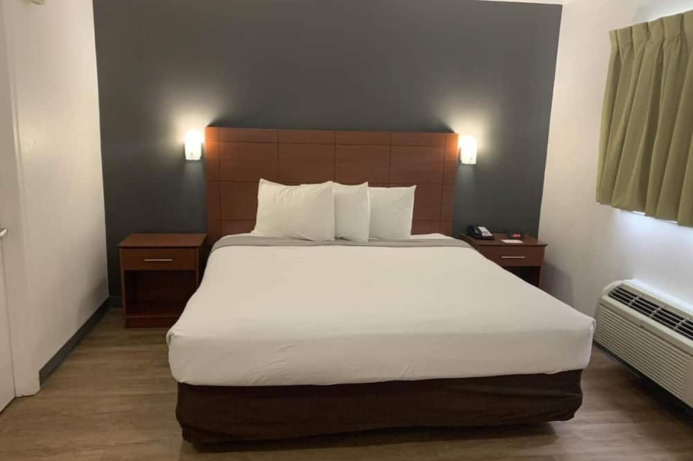 Studio 6 Extended Stay - Hampton, VA - Langley AFB Area