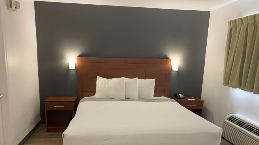 Studio 6 Hampton, VA - Langley AFB Area