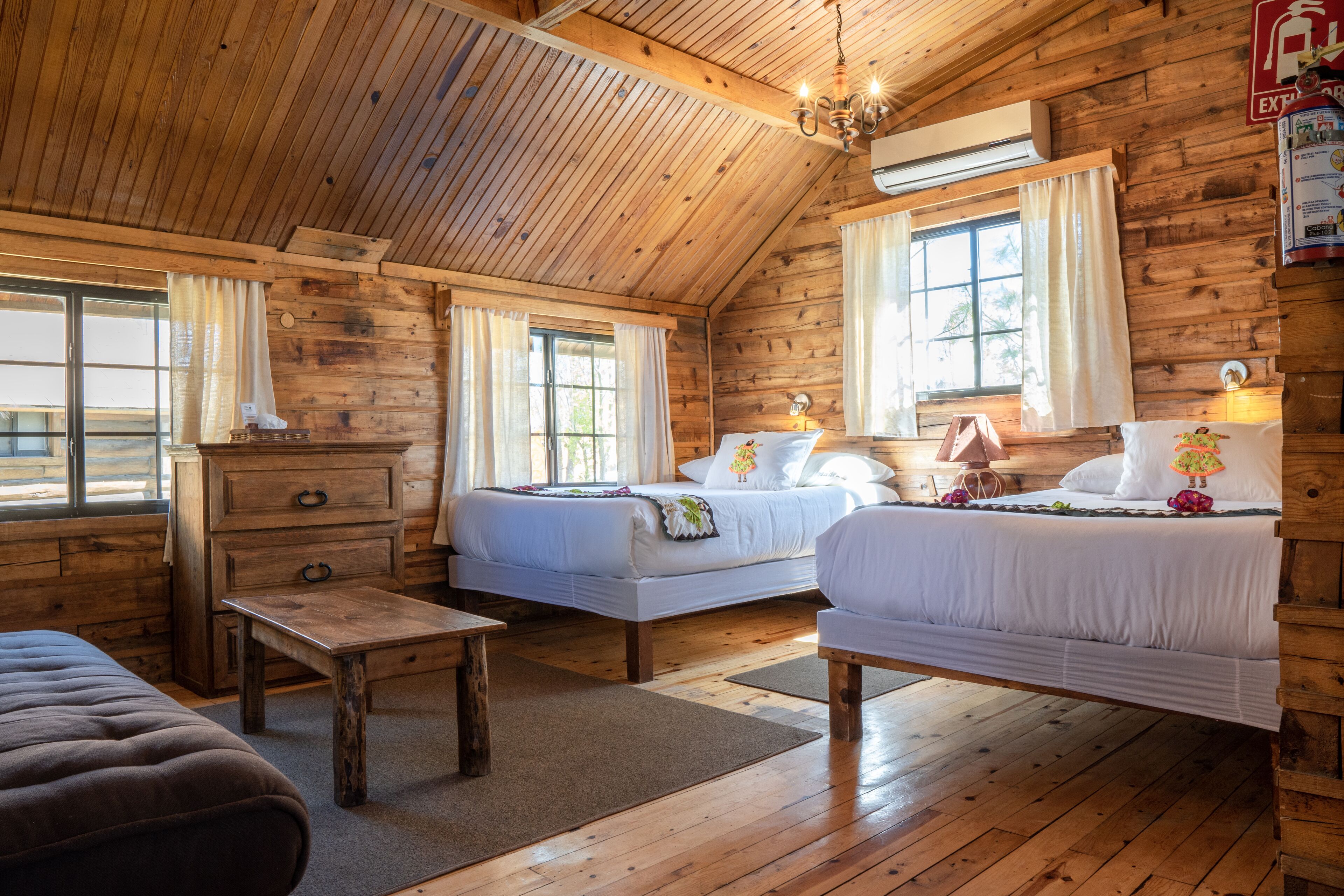 Habitación estándar (Plus) | Ropa de cama de alta calidad, edredón y camas con pillow-top 