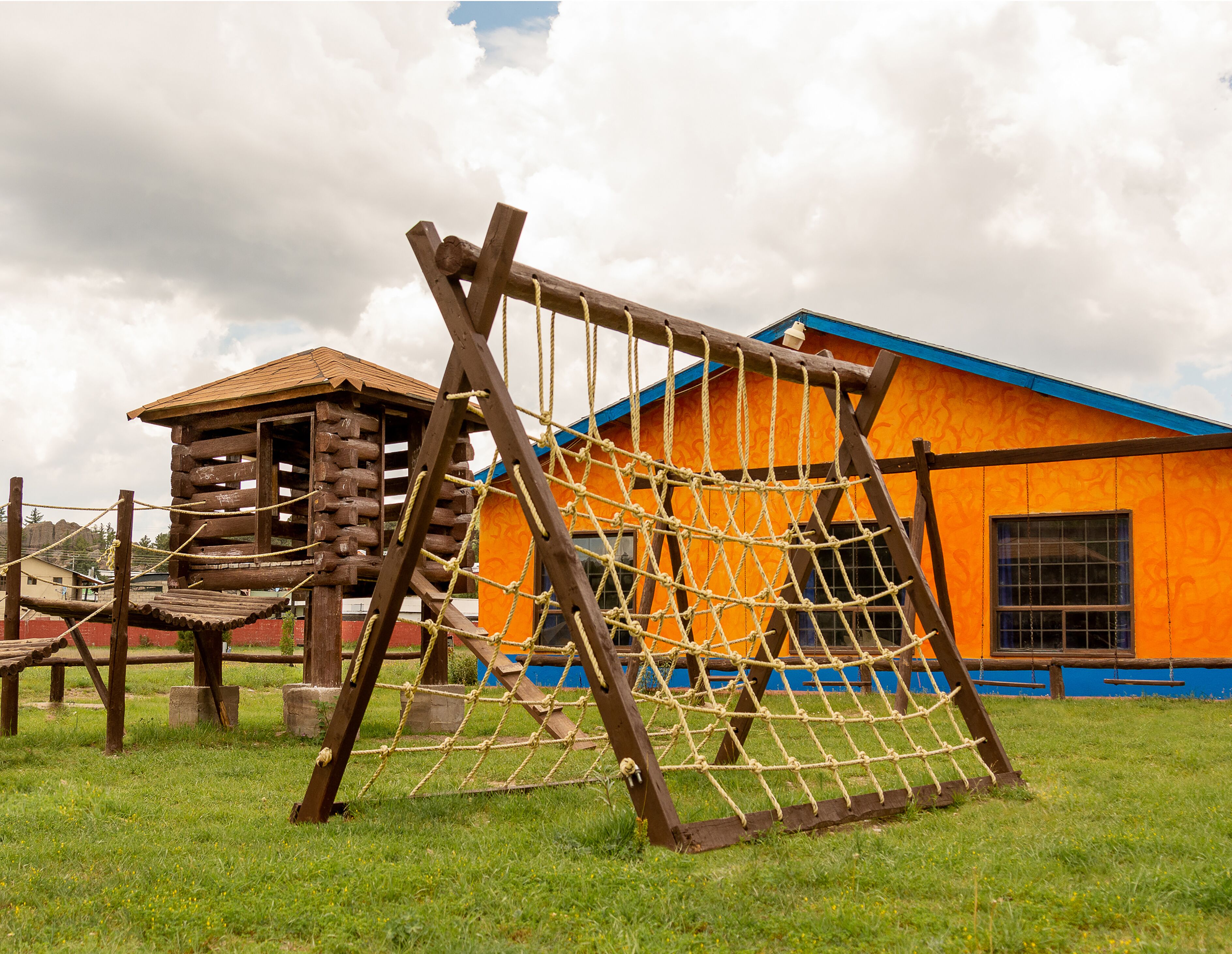 children’s play area – outdoor
