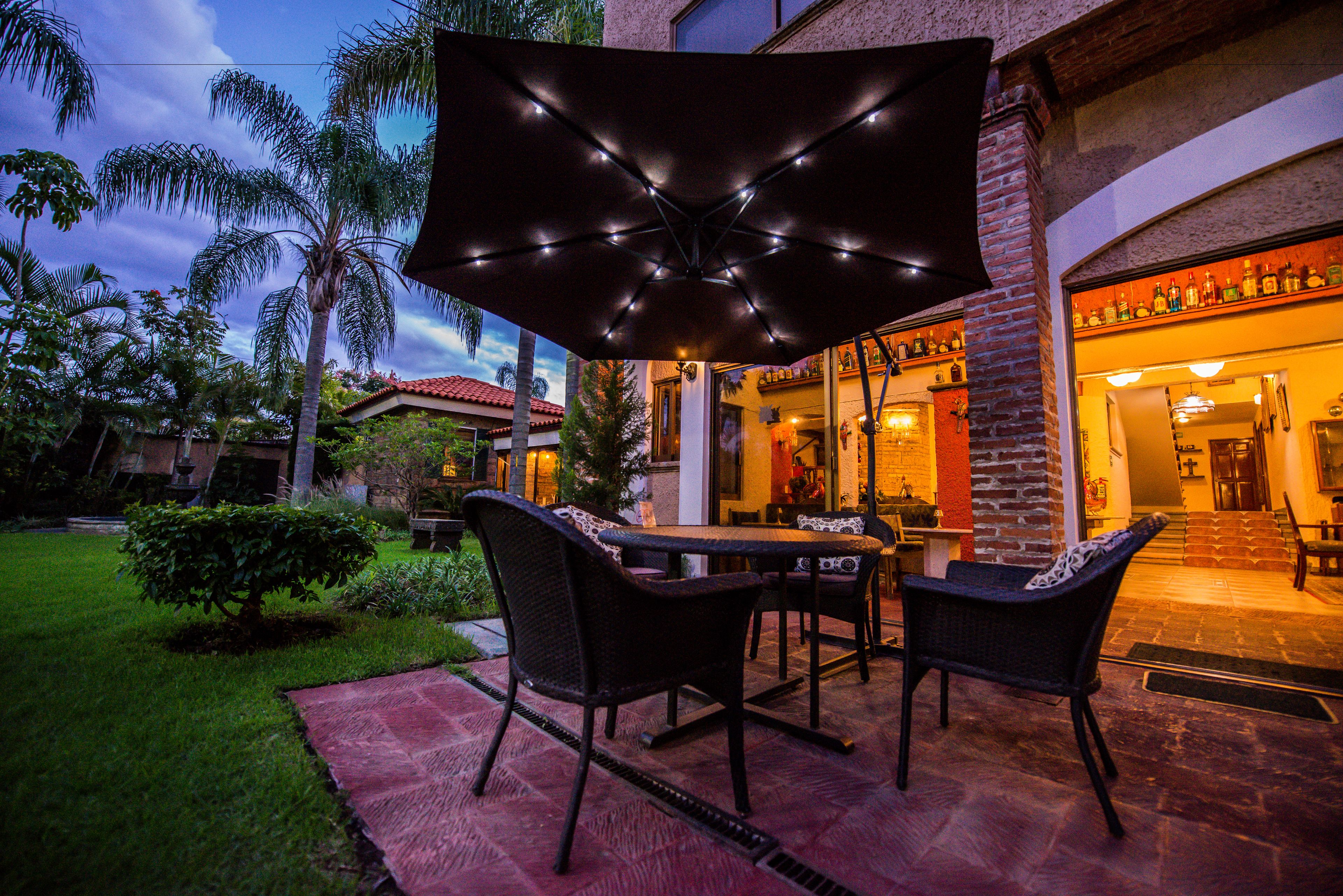 free daily full breakfast