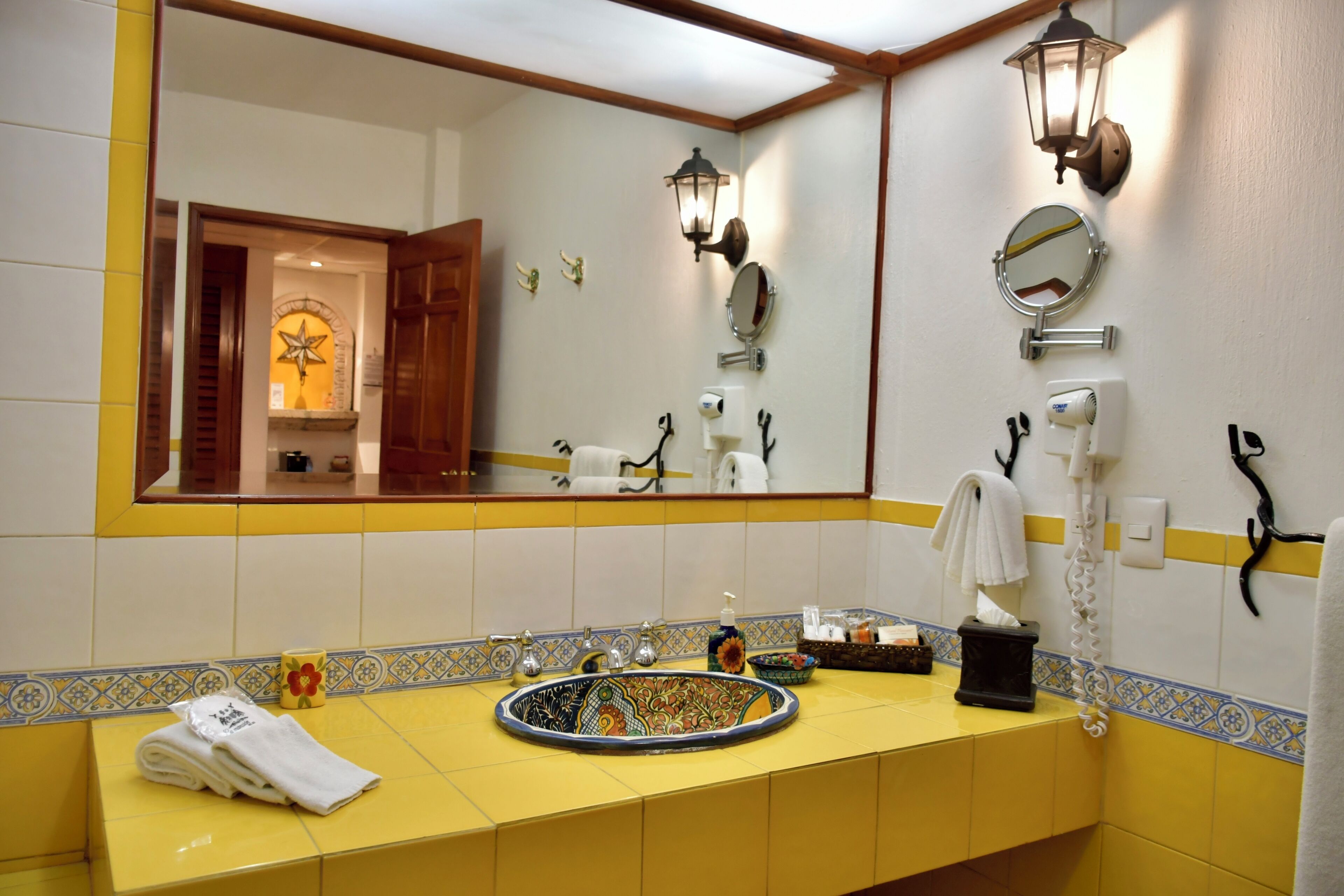 separate bathtub and shower, free toiletries, hair dryer, bathrobes