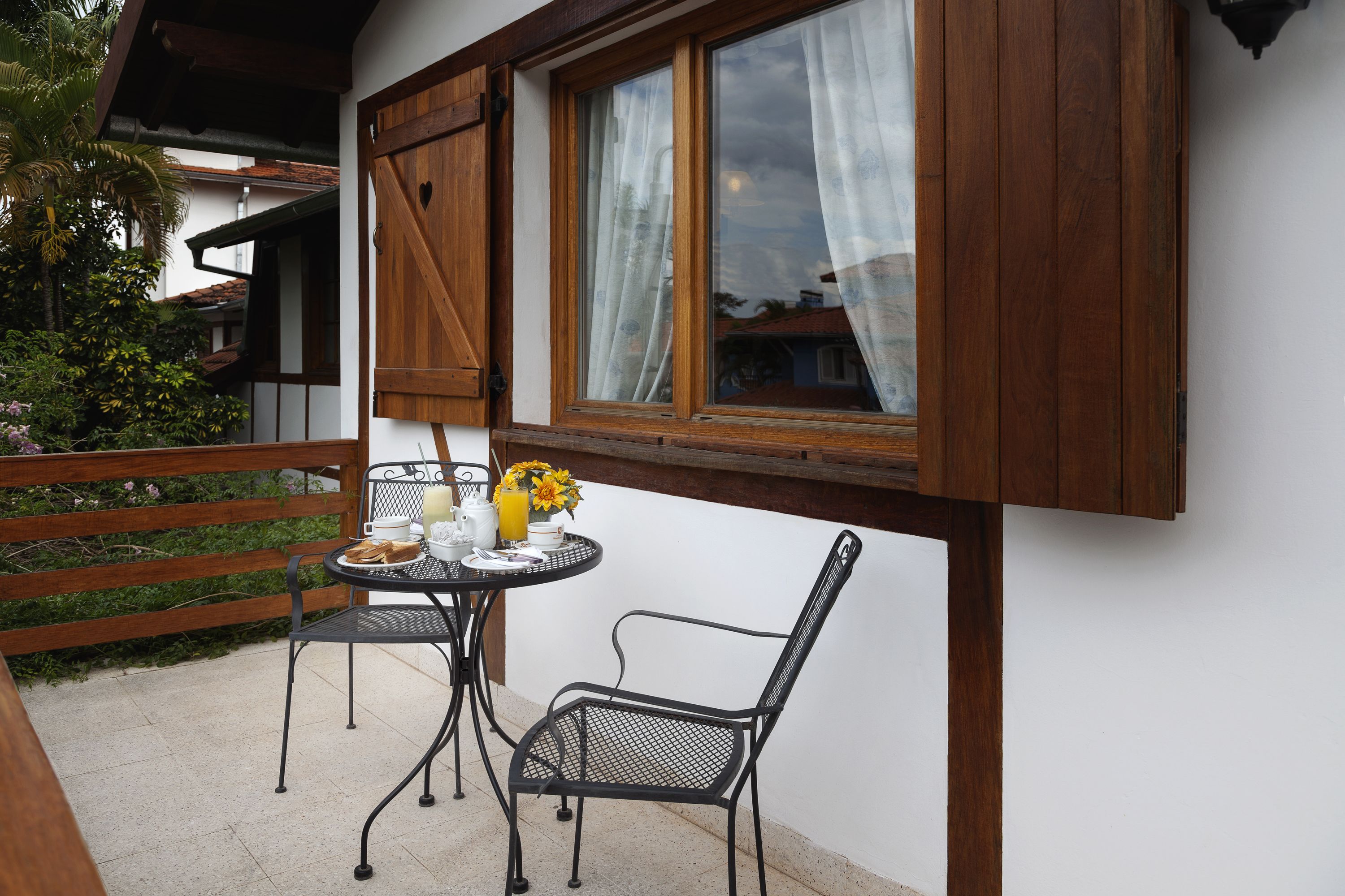 family suite, 1 king bed with sofa bed, garden view | balcony