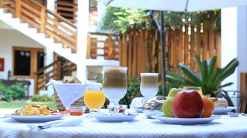 Buffet breakfast on weekdays (USD 12 per person)