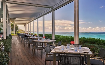 2 restaurants, breakfast served at The Ocean Club, A Four Seasons Resort, Bahamas