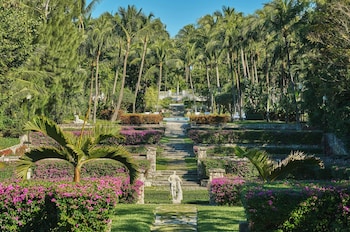 Garden at The Ocean Club, A Four Seasons Resort, Bahamas