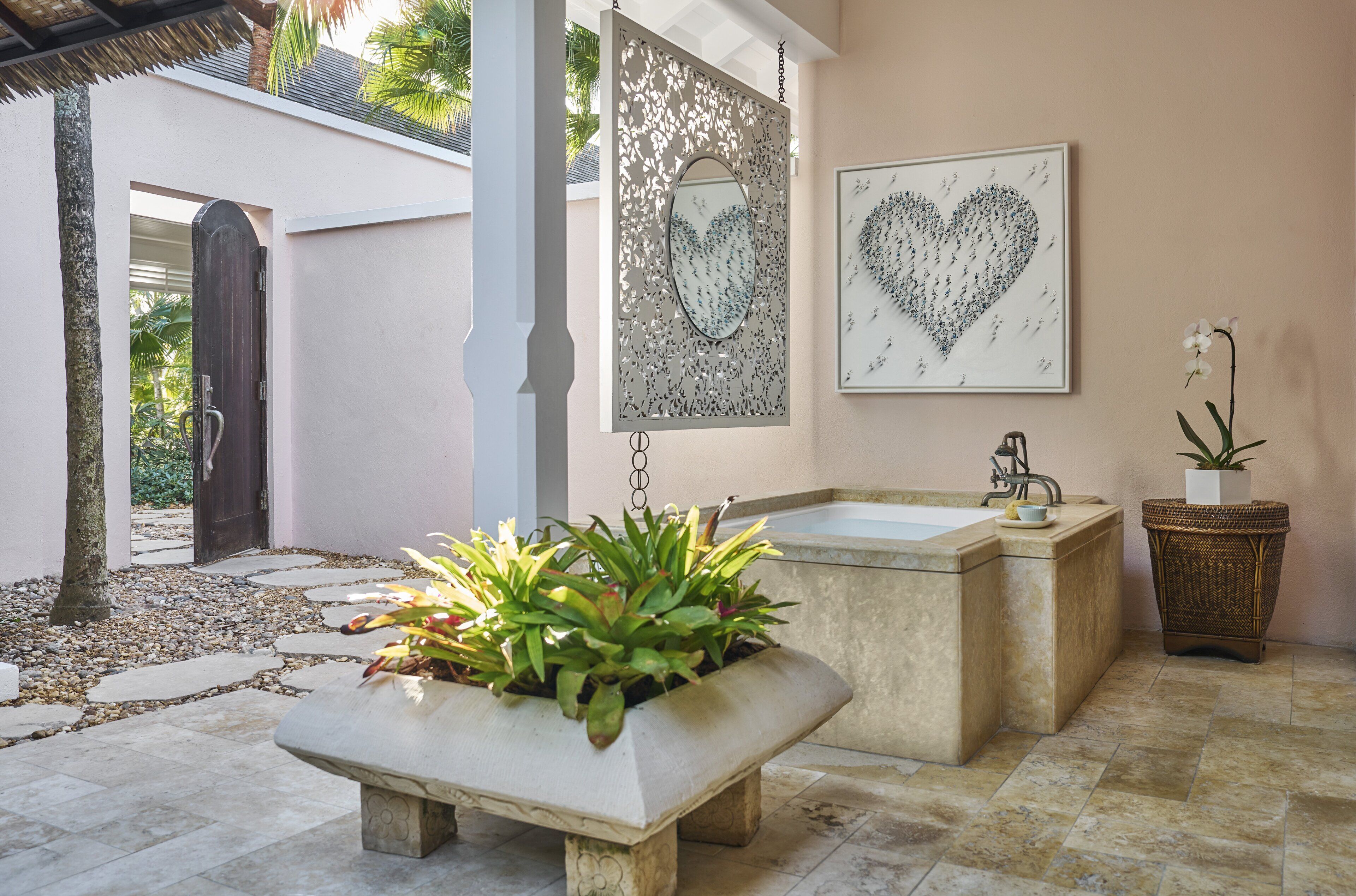 body treatments, hydrotherapy, aromatherapy, body wraps, body scrubs