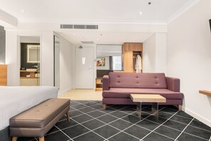 Premier Suite | In-room safe, individually furnished, desk, laptop workspace