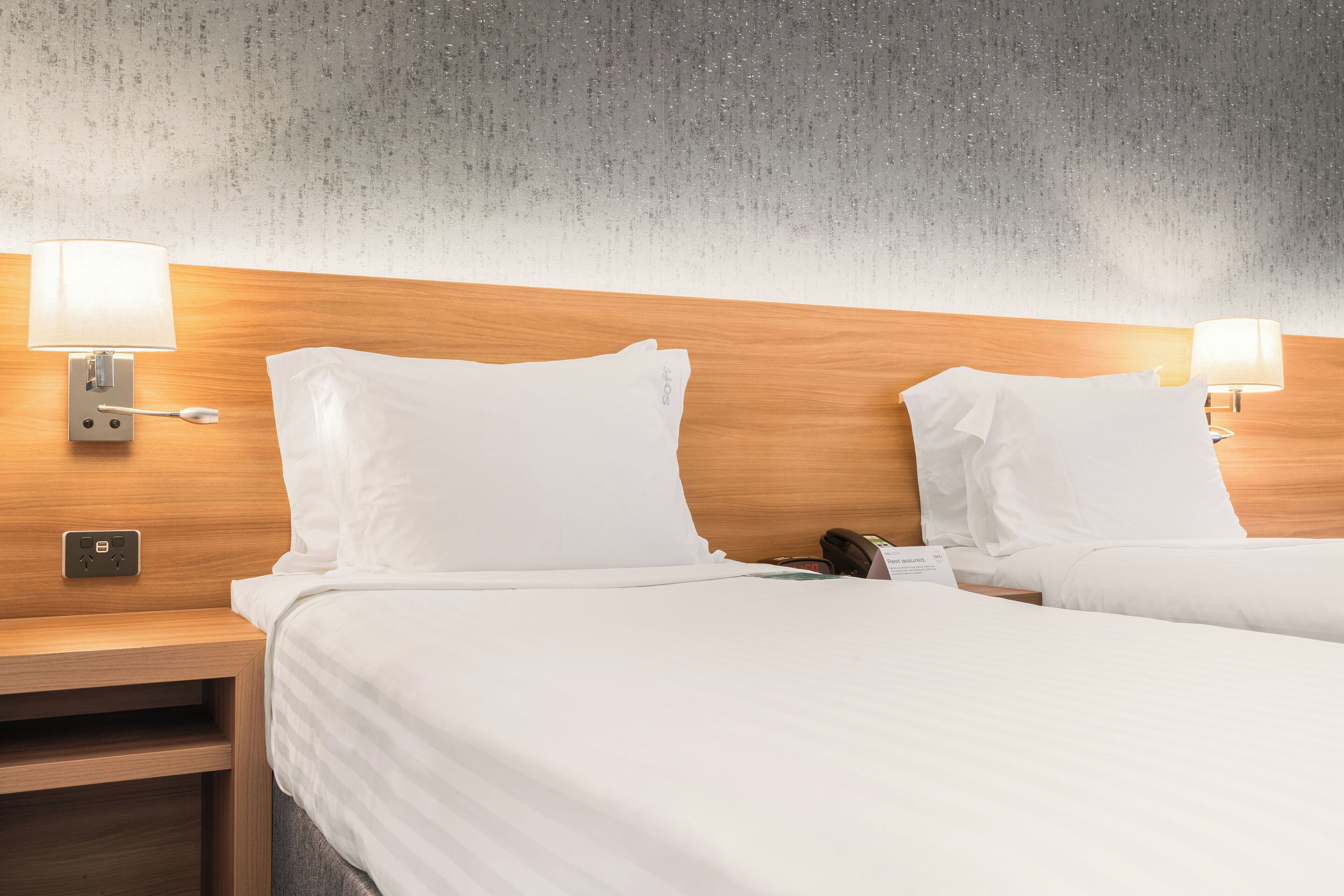 deluxe king or twin | 1 bedroom, in-room safe, individually furnished, desk