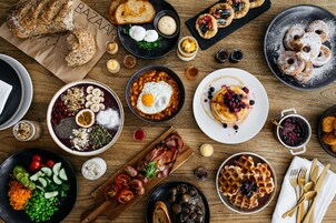 Daily buffet breakfast for a fee
