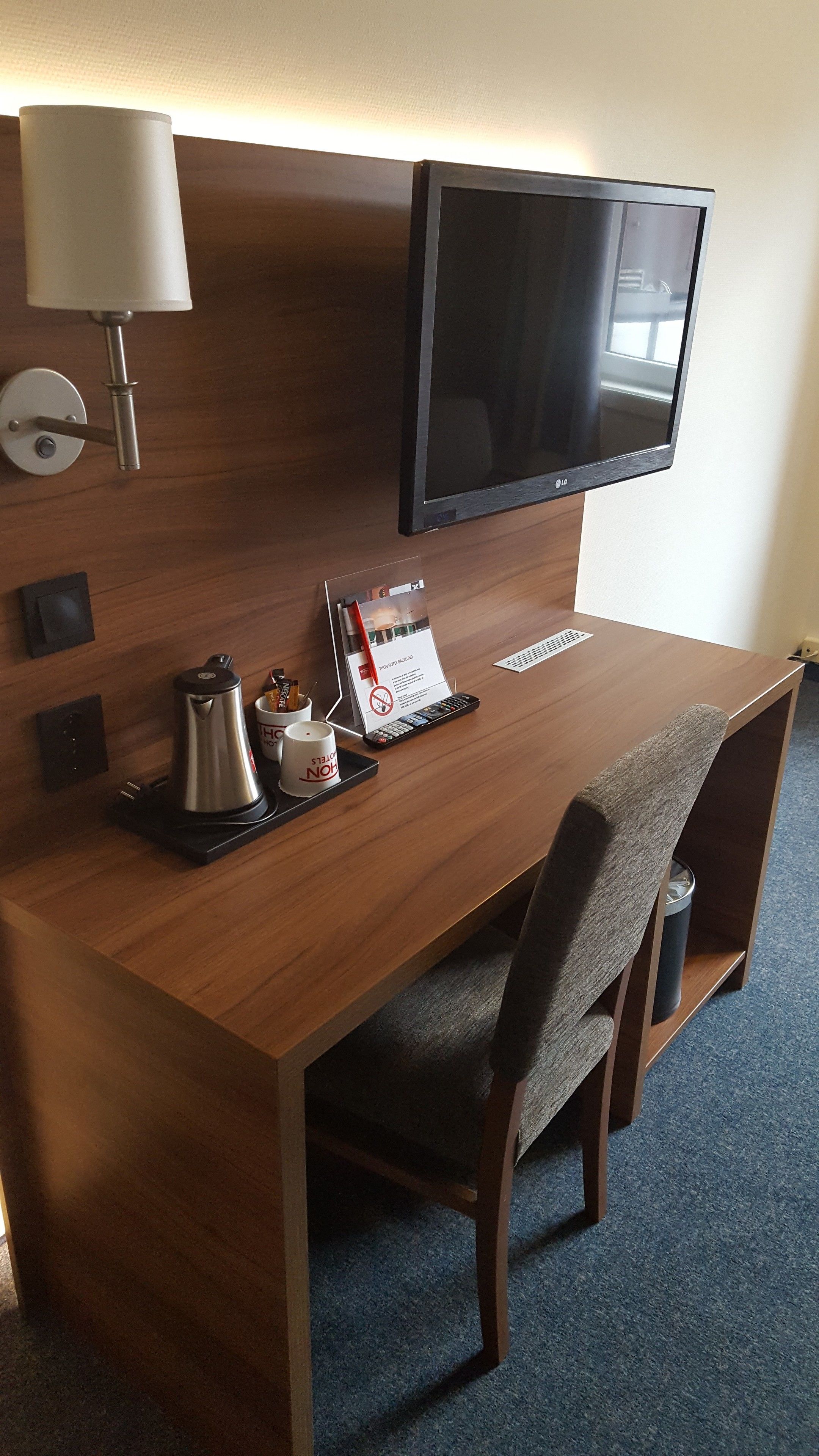 standard single room | blackout curtains, free wifi, bed sheets, alarm clocks