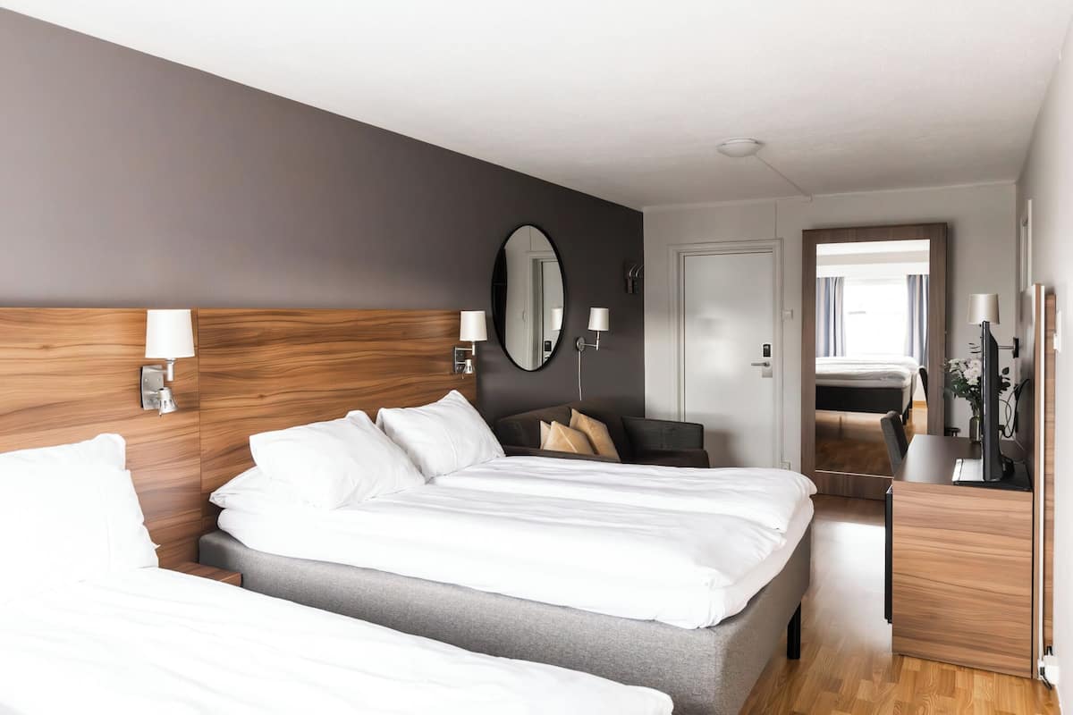 Family Room, 2 Double Beds, Non Smoking (Standard) | Blackout curtains, free WiFi, bed sheets, alarm clocks