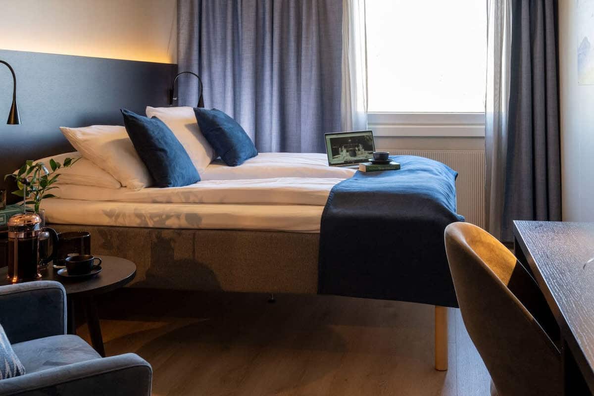 standard double room, non smoking | property amenity